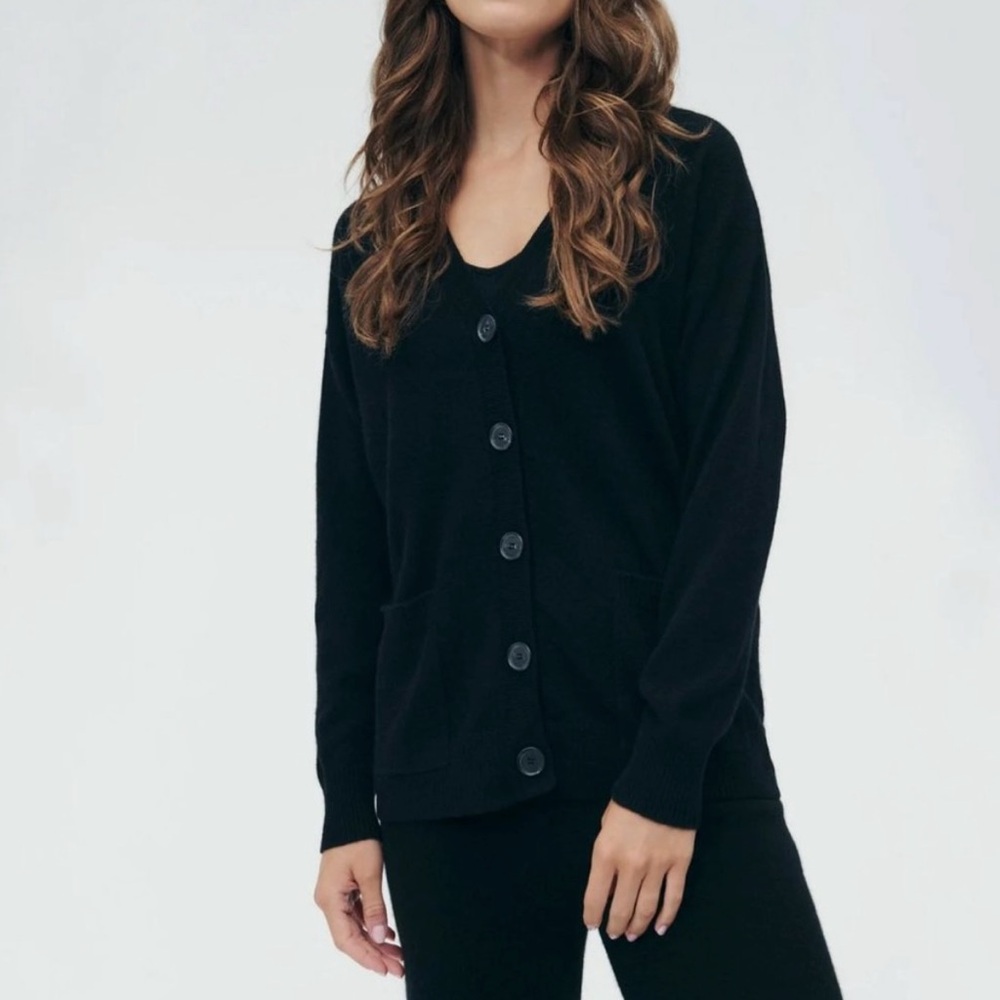 Long black naadam cashmere sweater small